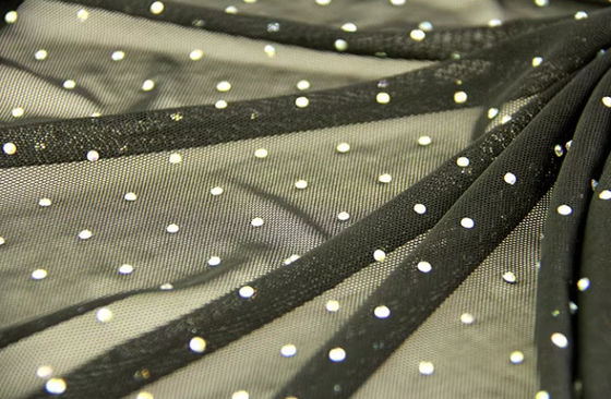 สี่ด้านยืดหยุ่น สีขาวพอลิเอสเตอร์ Mesh การเล็บสามมิติ สายเพชร สีสันเสื้อเวที